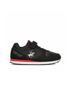 Sneaker nero Beverly Hills Polo Club con suola rossa e bianca, chiusura in velcro, lacci e logo di giocatore di polo a cavallo sul lato.