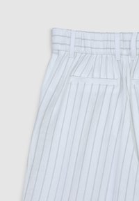 Thumbnail Image 6