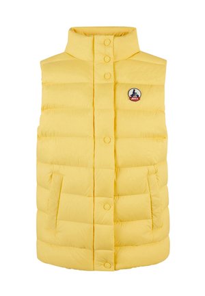 Geel gewatteerd vest, met een staande kraag, een sluiting met drukknoop aan de voorkant en zijzakken. Bevat een logopatch op de borst.