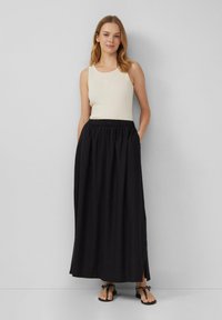 s.Oliver MIT EINGRIFFTASCHEN - A-line skirt - schwarz