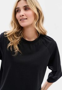 blue shadow MAGIXX czarny