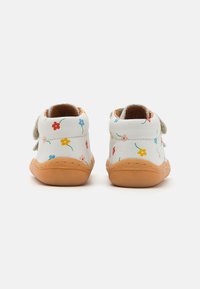 Froddo BAREFOOT FIRST STEP - Obuv pre bábätká - white