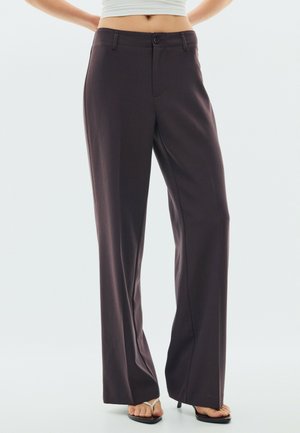 Stradivarius, SMART SLIM FIT STRAIGHT-LEG TROUSERS 04544198 - Pantalon classique - dark purple