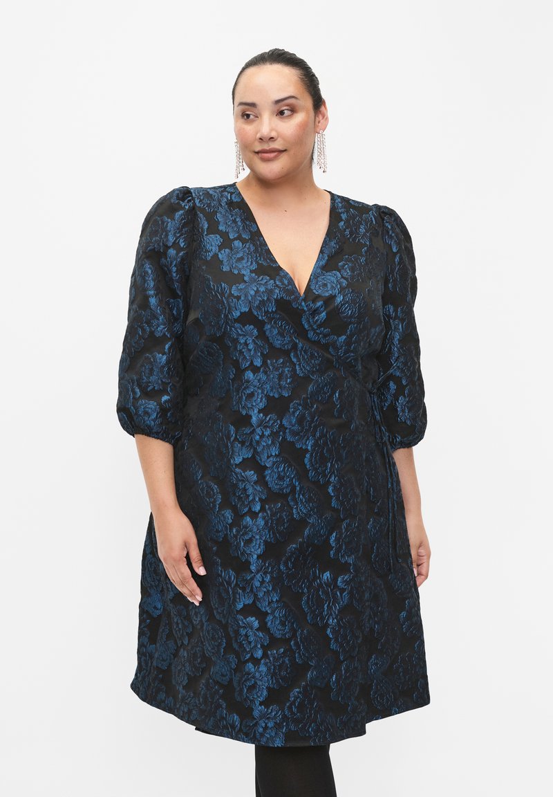 Zamora dress - 3/4 sleeve - made by Tantilly - blue sky zigzag