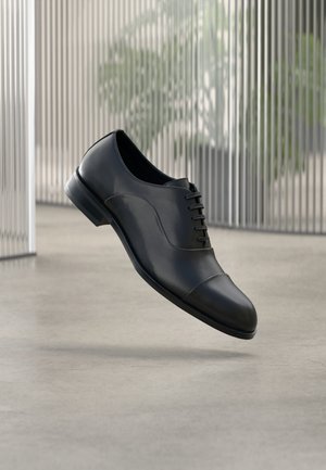 LEATHER - Snøresko - black