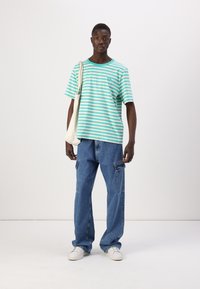 Marimekko TASARAITA UNIKKO UNISEX  - Triko s potiskem - mint green/off white