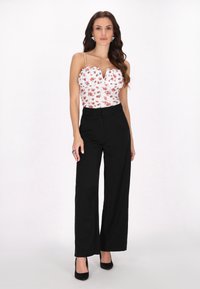 faina Blouse - white