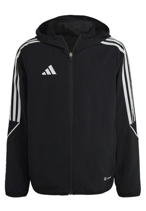 Schwarze Zip-Up-Jacke mit Kapuze, ausgestattet mit weißen Drei-Streifen-Akzenten an den Ärmeln und einem Logo auf der Brust. Aus glattem, leichtem Material gefertigt.