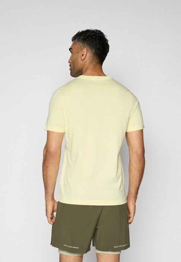 LOGO TEE - Print T-shirt - gold moon4