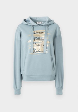 Himmelblaues Hoodie aus weichem Material, mit einer vorderen Tasche, Kordeln und goldenem Metallic-Text: "Träumen, Glauben, Inspirieren, Erreichen."