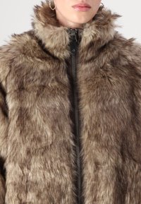 BDG Urban Outfitters MULVEY  - Χειμωνιάτικο μπουφάν - sand