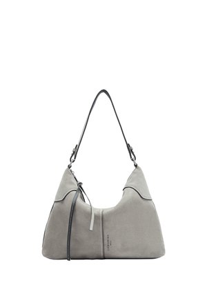 Grå skuldertaske i ruskind med sort justerbar rem og lille brandnavn "Liebeskind Berlin" på midten foran.