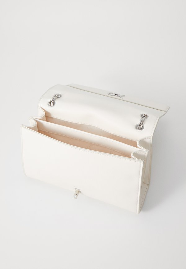 MEDIUM SHOULDER BAG - Handbag - sea salt3