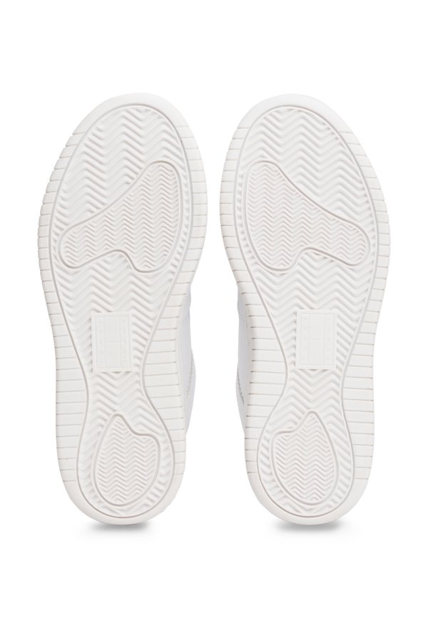 RETRO BASKET FLATFORM - Trainers4