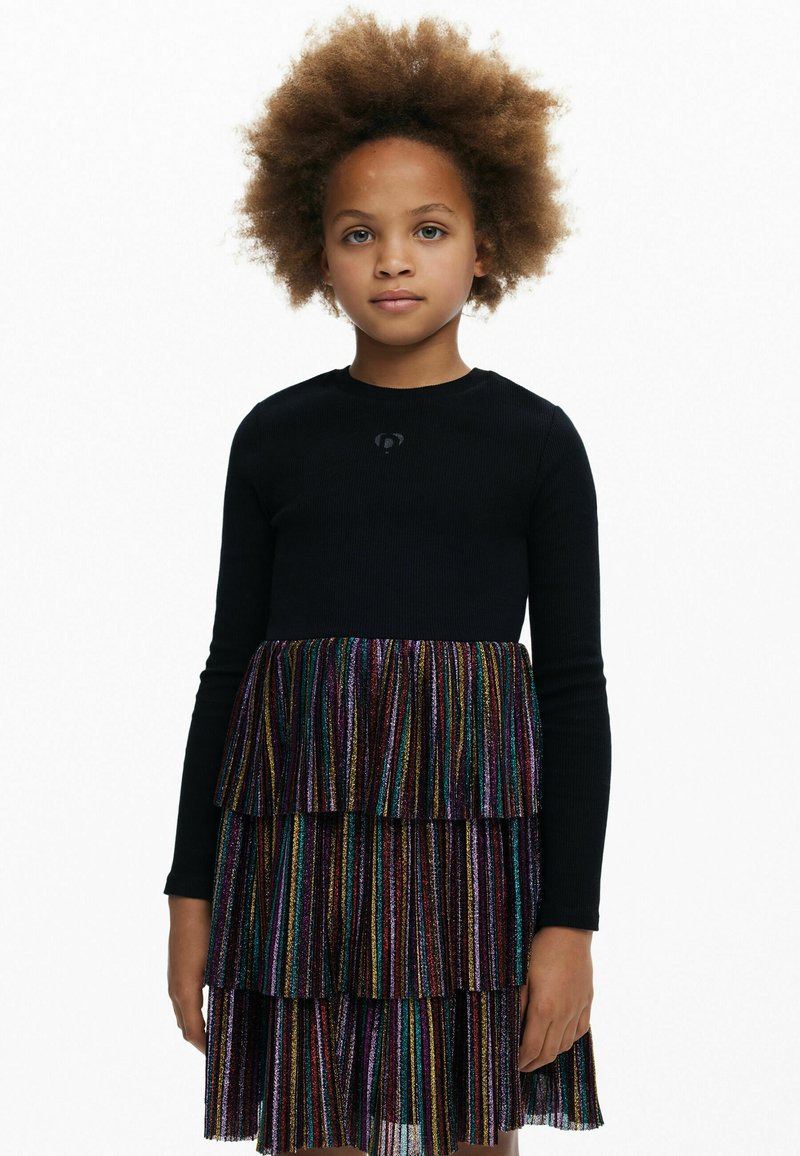 Robe Pull Femme DESIGUAL 36_38 TBE - Vêtements Robe Pull Femme DESIGUAL 36_38 TBE - Vêtements