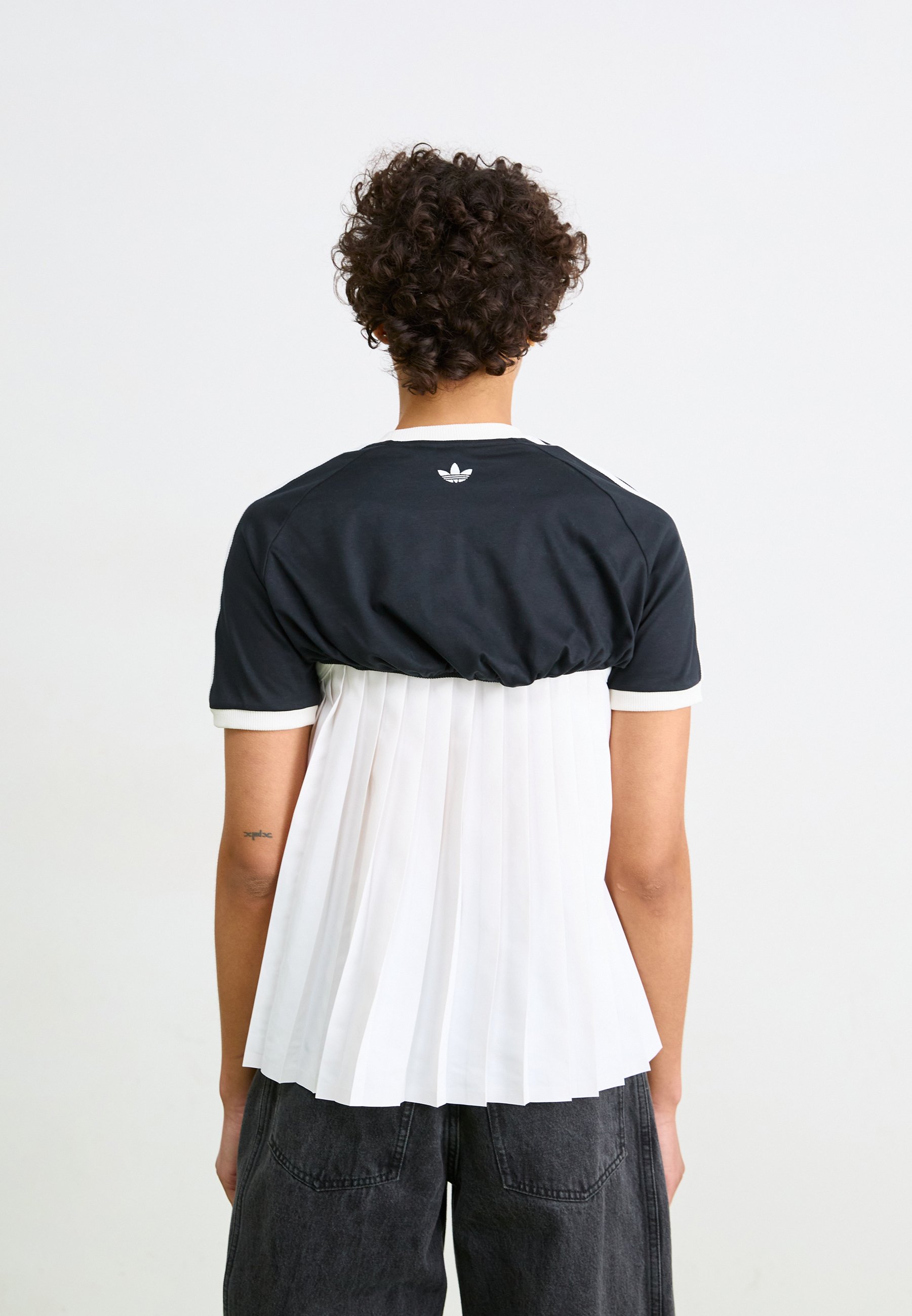 売れ筋商品|||アディダスオリジナルス Tシャツ レディース トップス R3CODED CALI TEE 2 IN 1 - Top - black/white adidas Originals R3CODED CALI TEE 2 IN 1 - Top - black/white