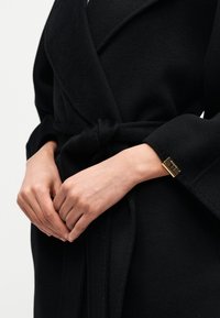 Elisabetta Franchi Κοντό παλτό - nero