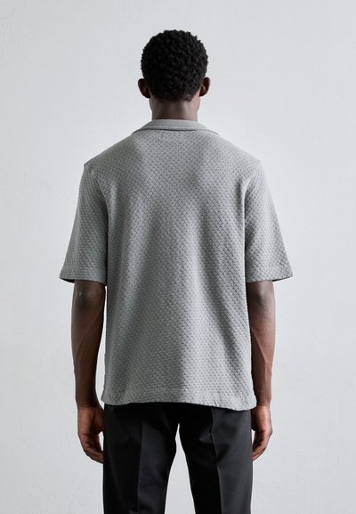 OFFICINE GENERALE KAI POLO TEXTURED - Srajca - iron grey