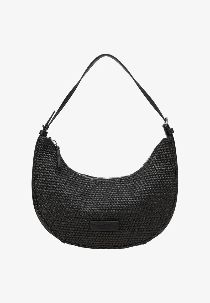 Zwarte geweven handtas met een gebogen silhoutte, voorzien van een ritssluiting, gestructureerd lichaam en een smalle schouderband.