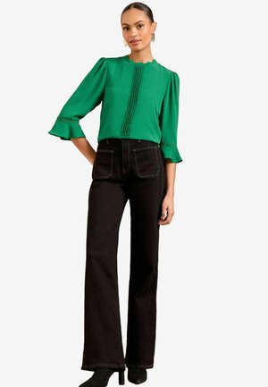 Love & Roses SCALLOP PINTUCK FLUTE SLEEVE - Blúzka - green