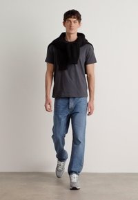 BOSS PARKOUR - Sapatilhas - medium grey