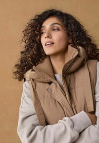 Next PADDED  - Weste - toffee brown