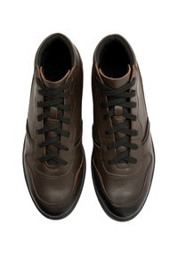 RYŁKO Sneakersy wysokie