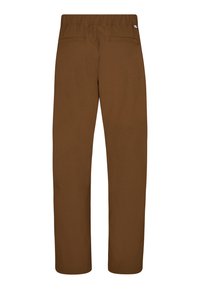 Brune bomuldsbukser med elastisk talje, to baglommer, lige ben design og en glat tekstur.