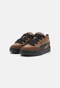 Puma PARK LIFESTYLE OG UNISEX - Skeitborda apavi - haute coffee/black