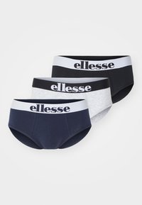 Három pár férfi alsónadrág tengerészkék, fekete és szürke színben, fehér derékkal, amelyen az "ellesse" logó található. Puha, rugalmas anyagból készült.