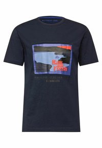 Navyblå t-shirt i bomull med korta ärmar. Har en tryckt design med texten "Raw and Fresh" i röd färg och ytterligare text nedanför i vit.
