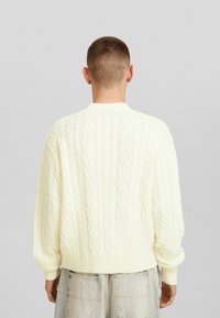 Bershka Stickad tröja - white