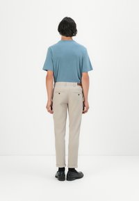 Jack & Jones JPSTMARCO JJFURY ANA - Chino - atmosphere