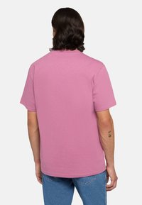 Dickies LURAY POCKET TEE - Jednoduché tričko - mellow mauve
