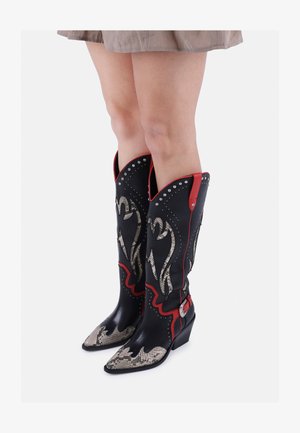 NEXT LOW KOLE - Kovbojská/motorkárska členková čižma - black/red/oatmilk