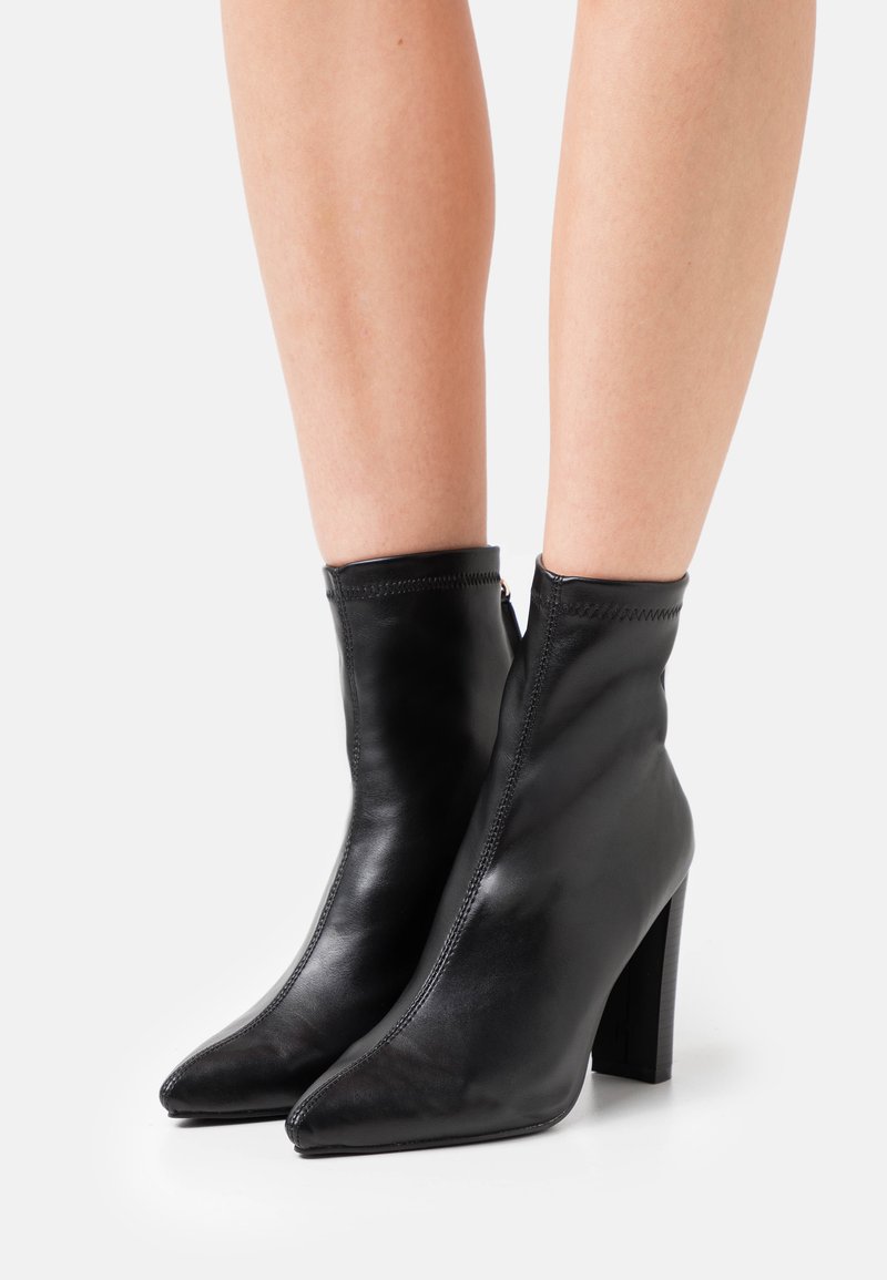 RAID REFORD - Botas clássicas de cano curto - black