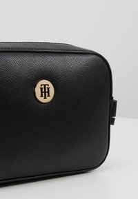 Tommy Hilfiger Cameratas - black