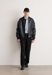 Thumbnail Image 2