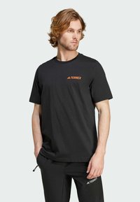 Adidas Terrex MOUNTAIN - Triko s potiskem - black