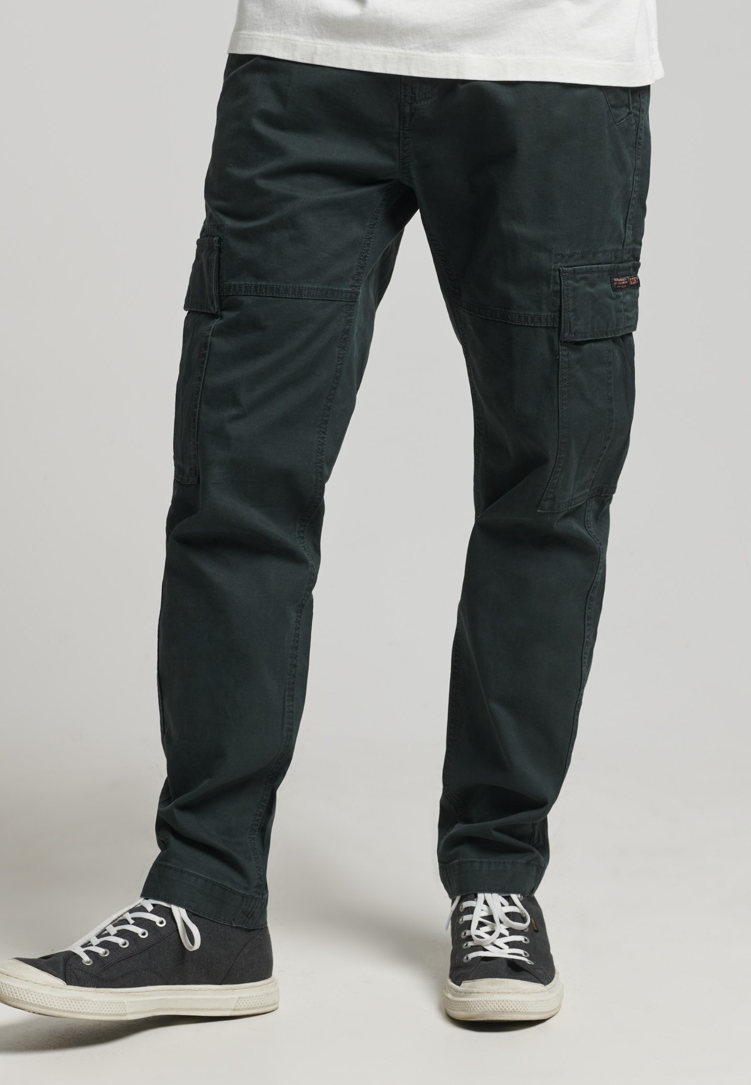 Superdry Pantaloni cargo - washed black/grigio scuro - Zalando.it