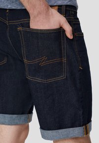 QS - Szorty jeansowe
