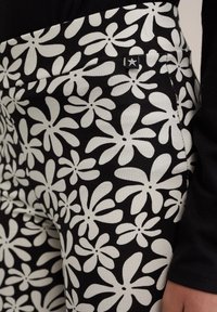 WE Fashion Legíny – nohavice - black