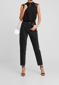 Vero Moda Blouse - black