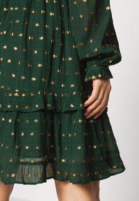 Scotch & Soda LONG SLEEVED DRESS - Vestido camiseiro - green