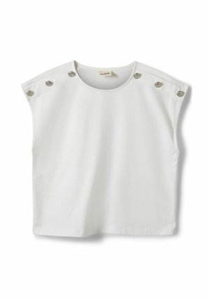 Hvid ærmeløs top med rund halsudskæring og seks metalliske dekorative knapper langs skuldersømmene.