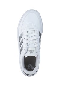 White sneakers with gray stripes, smooth synthetic upper, lace-up closure, perforated toe box, textured insole, and logo on the tongue.