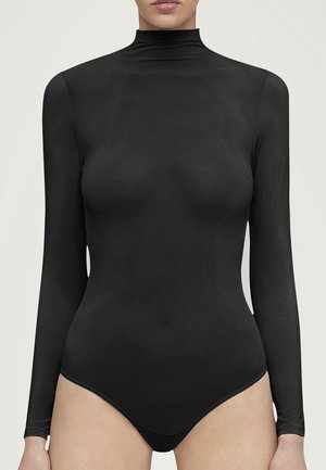 Zwarte body met lange mouwen en hoge hals, gemaakt van een gladde, rekbare stof, met een aansluitende pasvorm en minimale naaddetails.