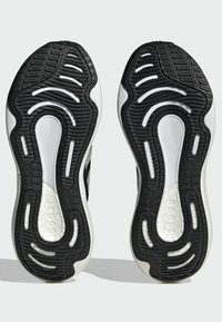 adidas Performance SUPERNOVA 3 - Scarpe da corsa su strada - core black silver cloud white