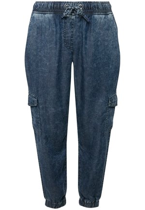 Pantalons cargo en denim avec un lavage bleu foncé, taille élastique avec cordon de serrage, poches latérales et poignets élastiques aux chevilles.
