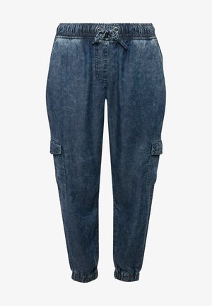 Pantaloni cargo in denim con un lavaggio blu scuro, vita elastica con cordoncino, tasche laterali e polsini elasticizzati alla caviglia.